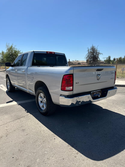 Dodge Ram 1500 SLT
