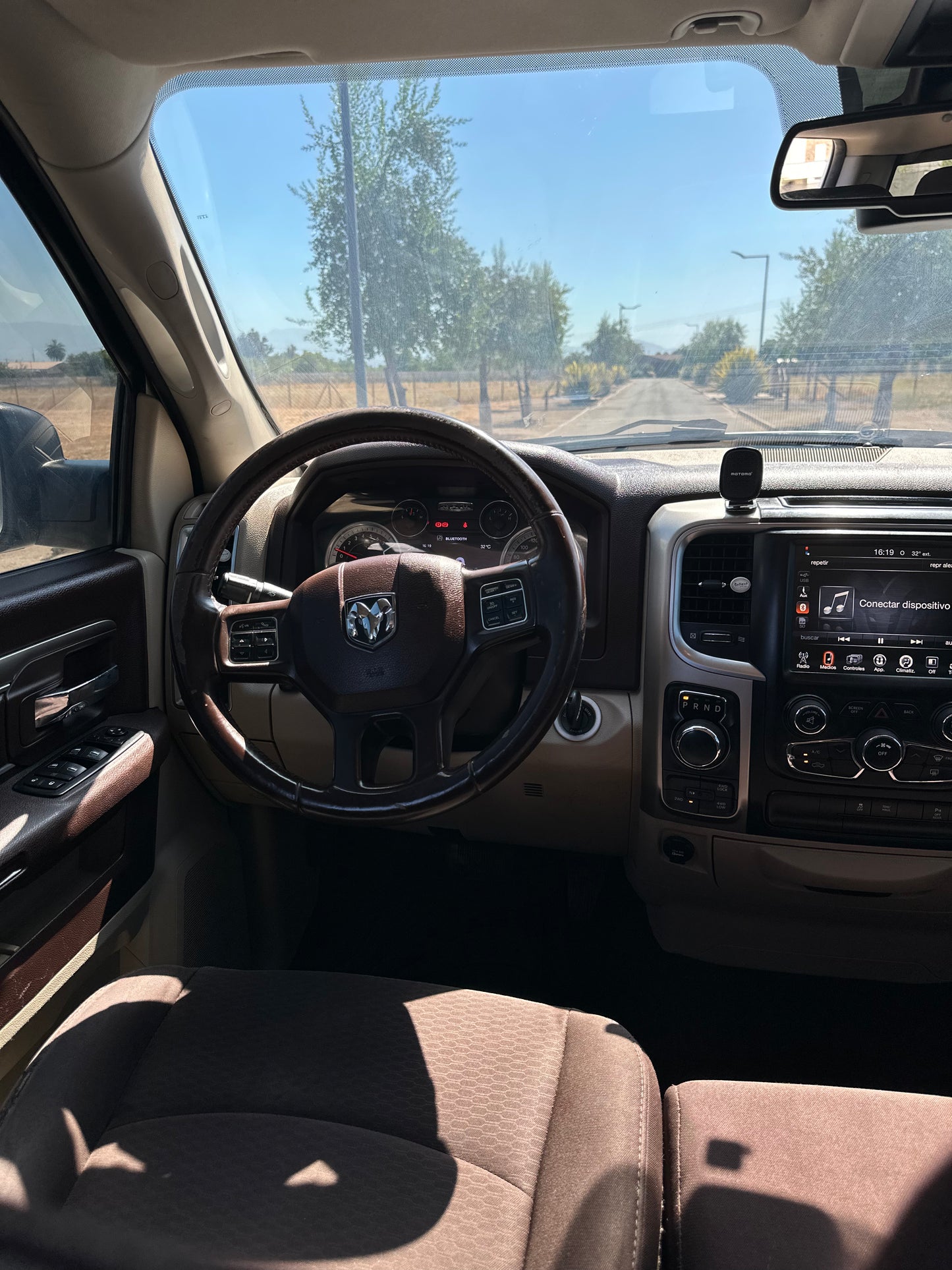 Dodge Ram 1500 SLT