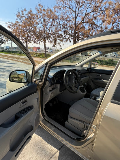 Kia New carens