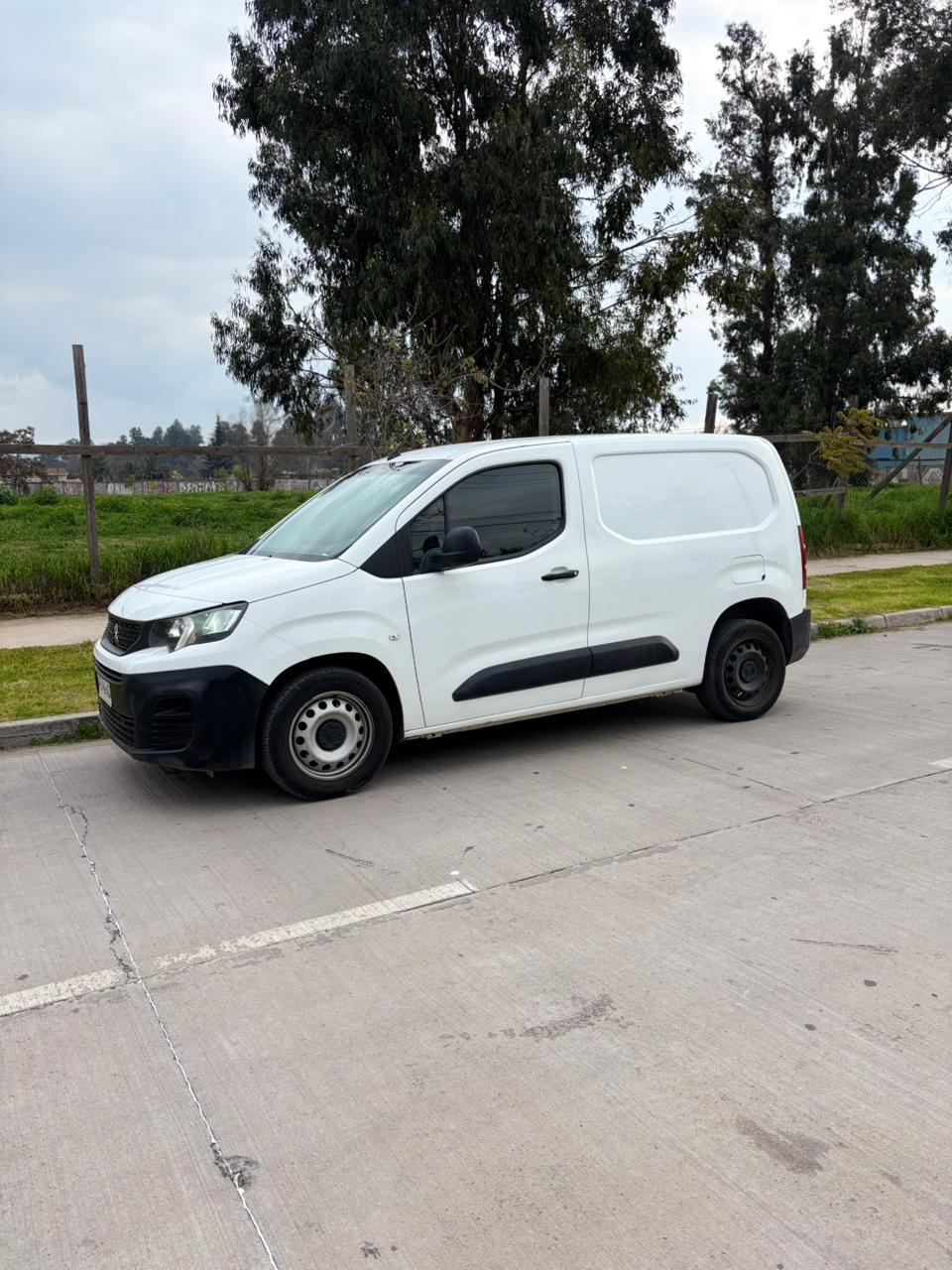 PEUGEOT PARTNER 2020